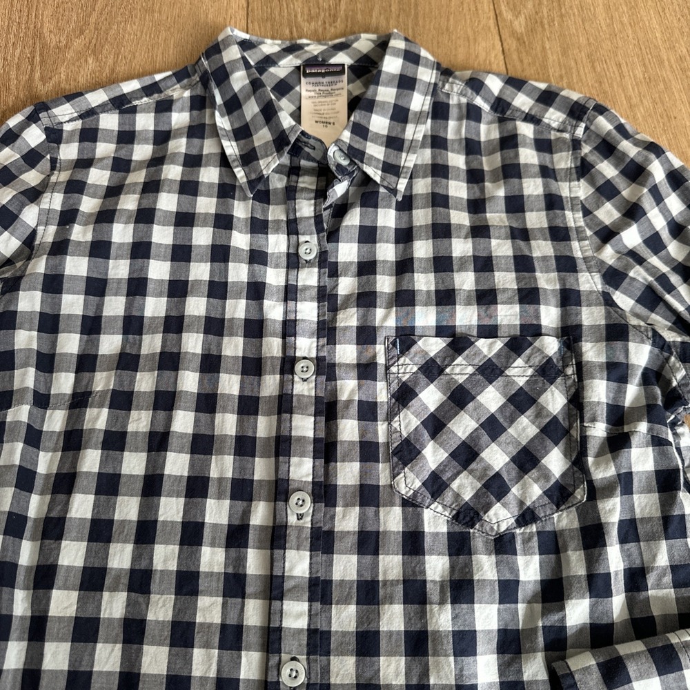 Women's Patagonia Blue Check Button Up Blouse Collared Long Sleeve Organic 10
